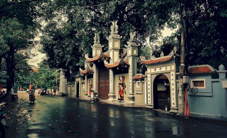 Instruction to pray for love in Ha Pagoda – the pagoda of love